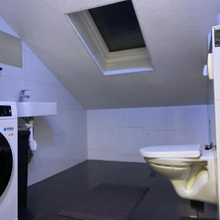 Deluxe Business Mit Netflix Premium & Parkplatz, Zentral Zu Audi & Schwarz Gruppe With 2 Bedrooms