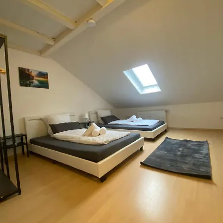 Lägenhet Stn Deluxe - Mit 2 Schlafzimmer & Parkplatz, Highspeed Wlan, Netflix Premium, Zentral Zu Audi & Schwarz Gruppe *