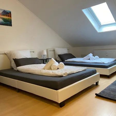Deluxe Business Mit Netflix Premium & Parkplatz, Zentral Zu Audi & Schwarz Gruppe With 2 Bedrooms * Bad Friedrichshall