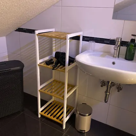 Deluxe Business Mit Netflix Premium & Parkplatz, Zentral Zu Audi & Schwarz Gruppe With 2 Bedrooms Apartment